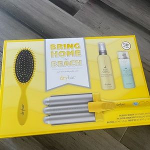 Drybar triple barrel waver